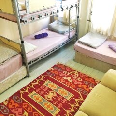 Levanten Hostel фитнесс-зал фото 2