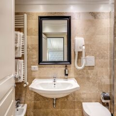 Hotel dei Quiriti Suite ванная