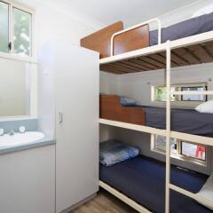 Отель Holiday Haven Burrill Lake Австралия, Сассекс-Инлет - отзывы, цены и фото номеров - забронировать отель Holiday Haven Burrill Lake онлайн сейф в номере