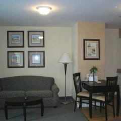 Homewood Suites by Hilton Sarasota in Sarasota, United States of America from 181$, photos, reviews - zenhotels.com guestroom photo 2
