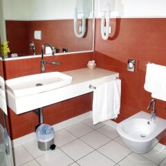 Отель Gallipoli Resort Италия, Галлиполи - отзывы, цены и фото номеров - забронировать отель Gallipoli Resort онлайн ванная