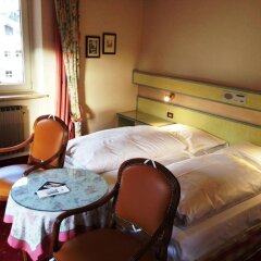 Hotel Aquila Nera - Schwarzer Adler Випитено в номере