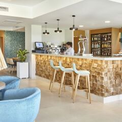 Universal Hotel Castell Royal гостиничный бар