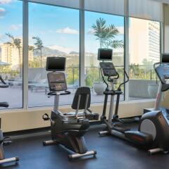 Отель Courtyard by Marriott Kingston, Jamaica фитнесс-зал