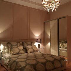 Гостиница Charming Apartments near Hermitage в Санкт-Петербурге отзывы, цены и фото номеров - забронировать гостиницу Charming Apartments near Hermitage онлайн Санкт-Петербург комната для гостей