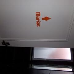 Lisb'on Hostel сейф в номере