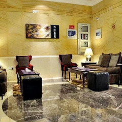 Richmond Greens Hotel интерьер отеля