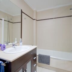 Отель Alicante Hills South One Bedroom Apartment Испания, Аликанте - отзывы, цены и фото номеров - забронировать отель Alicante Hills South One Bedroom Apartment онлайн ванная фото 2
