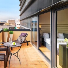 Отель H10 Marina Barcelona балкон