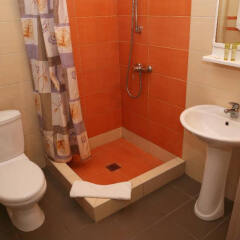 Отель Kalives Resort ванная