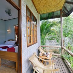 Отель Zawgi Inn балкон