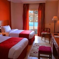 Отель Hawaii Riviera Club Aqua Park Resort - Families and Couples only комната для гостей