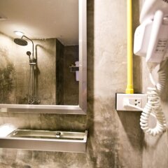 Отель Quip Bed & Breakfast Таиланд, Пхукет - отзывы, цены и фото номеров - забронировать отель Quip Bed & Breakfast онлайн ванная фото 2