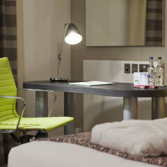 Отель Holiday Inn London Commercial Road удобства в номере