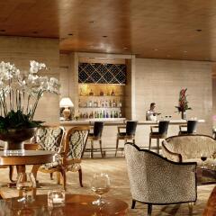 Отель Sheraton Towers Singapore гостиничный бар