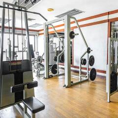 Отель Omni Tower Syncate Suites Бангкок фитнесс-зал фото 3