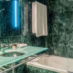Отель AC Hotel Valencia by Marriott Испания, Валенсия - отзывы, цены и фото номеров - забронировать отель AC Hotel Valencia by Marriott онлайн ванная