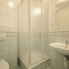 Отель Dom & House - Apartamenty Zacisze ванная фото 2