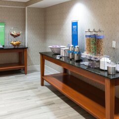Отель Hampton Inn & Suites Tulare спа