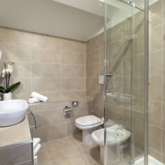 Отель Oriana Suites Rome ванная фото 2