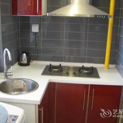 Yijinghuayuan Hotel в номере