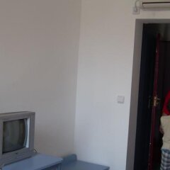 Hotel Ines Поморие сейф в номере