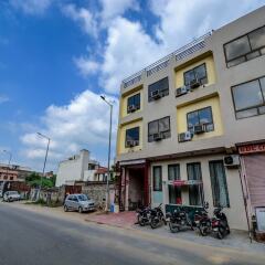 OYO 17250 Hotel Ganesham