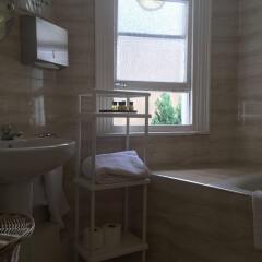 Отель George Hotel Великобритания, Лондон - отзывы, цены и фото номеров - забронировать отель George Hotel онлайн ванная фото 2