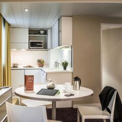 Отель Apparthotel Paris Boulogne Булонь-Бийанкур в номере