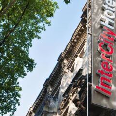 Отель IntercityHotel Düsseldorf спортивное сооружение