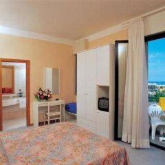 Hotel Milano "ile De France" Римини комната для гостей
