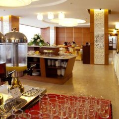 Muong Thanh Grand Ha Long Hotel питание фото 2