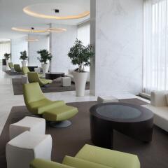 Media One Hotel Dubai интерьер отеля