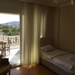 Отель Gerence Otel Чешме комната для гостей фото 2
