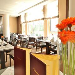 Bridge Inn Hotel питание