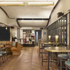 Отель Victory House London Лондон гостиничный бар