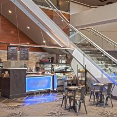 Отель Crowne Plaza Mpls Intl Arpt-Mall Of America Блумингтон гостиничный бар