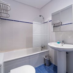 Отель Apartamento Travel Habitat Ático Comedias Испания, Валенсия - отзывы, цены и фото номеров - забронировать отель Apartamento Travel Habitat Ático Comedias онлайн ванная