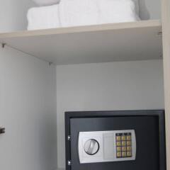 Hotel Kalisperis сейф в номере