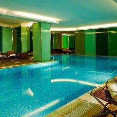 Отель Crowne Plaza Istanbul - Harbiye бассейн фото 2