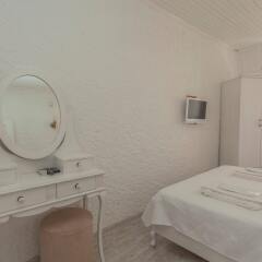 Отель Alacati Alanur Otel Чешме удобства в номере