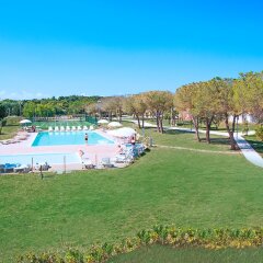 Отель Adamo Ed Eva Resort Нумана бассейн