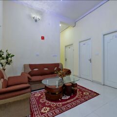 OYO 13083 Hotel Lovely Inn комната для гостей фото 4