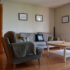 Апартаменты Modern 2 Bedroom Apartment With Stunning Views Лондон комната для гостей