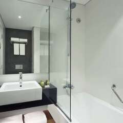 Отель TRYP by Wyndham Dubai ванная фото 3