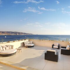 Отель Al Manara, a Luxury Collection Hotel, Saraya Aqaba Иордания, Акаба - 1 отзыв об отеле, цены и фото номеров - забронировать отель Al Manara, a Luxury Collection Hotel, Saraya Aqaba онлайн пляж