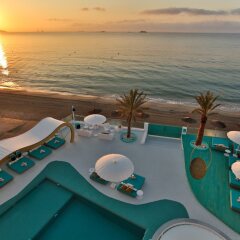 Отель Dorado Ibiza Suites - Adults Only пляж