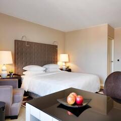 Отель Hyatt Regency Cologne Германия, Кёльн - 1 отзыв об отеле, цены и фото номеров - забронировать отель Hyatt Regency Cologne онлайн комната для гостей фото 2