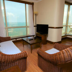 Отель The Northam All Suite Penang Малайзия, Пенанг - отзывы, цены и фото номеров - забронировать отель The Northam All Suite Penang онлайн удобства в номере фото 2