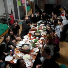 Отель Гостевой дом Chingu Guesthouse Hongdae Южная Корея, Сеул - 2 отзыва об отеле, цены и фото номеров - забронировать отель Гостевой дом Chingu Guesthouse Hongdae онлайн питание